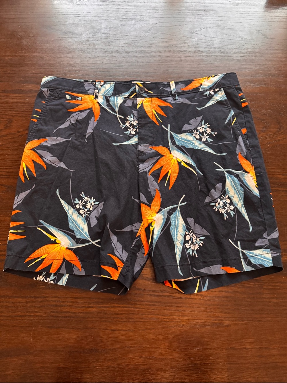 Penguin Munsingwear Birds Of Paradise Men’s 8” Inseam Shorts 38